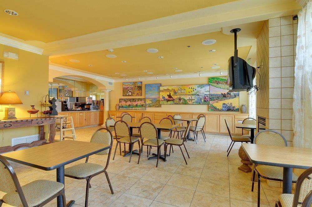 La Quinta By Wyndham Los Banos Exterior photo
