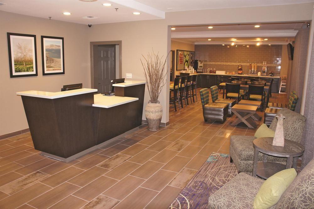 La Quinta By Wyndham Los Banos Exterior photo